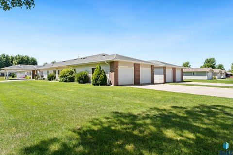 Condominium in Beresford SD 701 S 3rd St Street.jpg