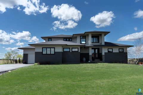 Single Family Residence in Canistota SD 26183 Sunset Bluff Dr Drive.jpg
