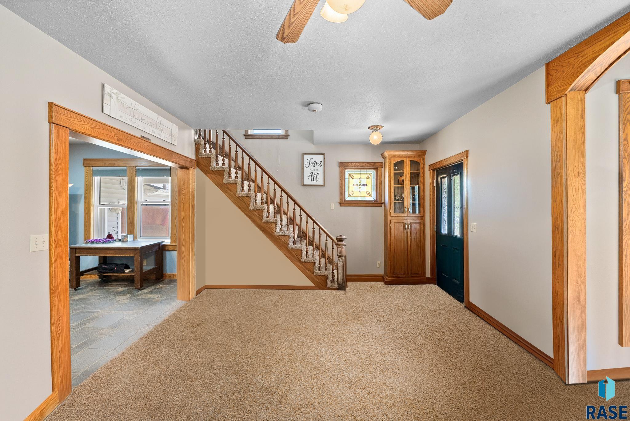 Single Family Residence in Luverne MN 1013 N Blue Mound Ave Avenue 50.jpg