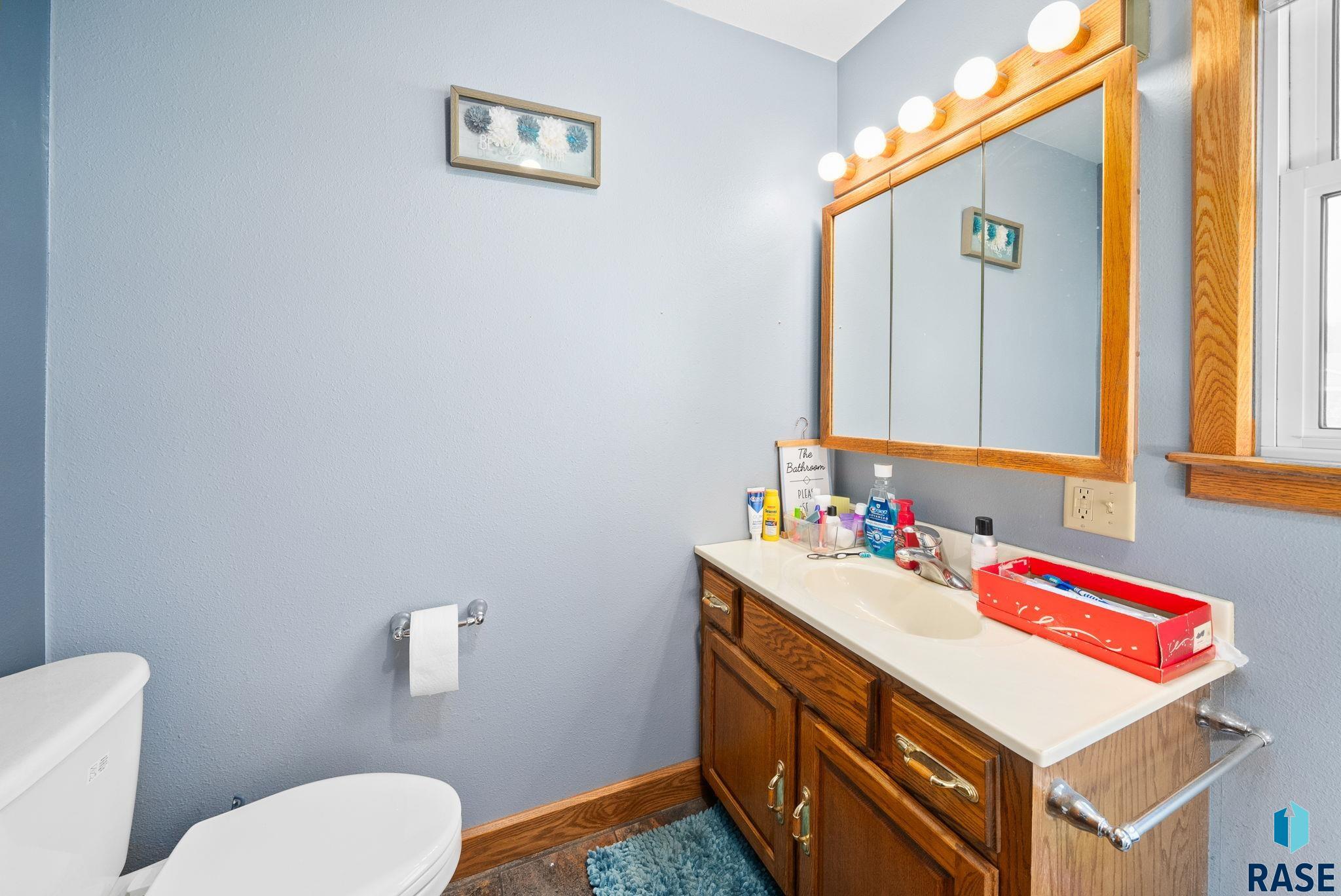 Single Family Residence in Luverne MN 1013 N Blue Mound Ave Avenue 14.jpg