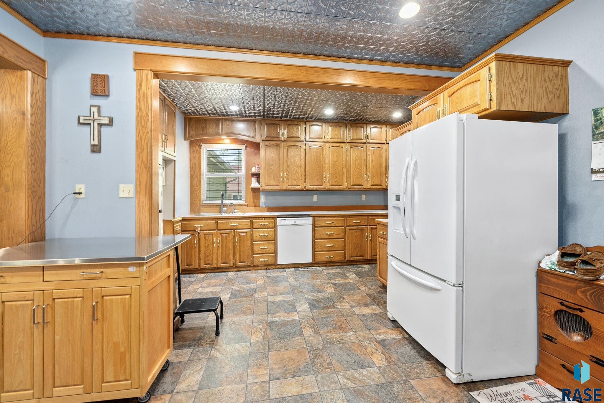 Single Family Residence in Luverne MN 1013 N Blue Mound Ave Avenue 49.jpg