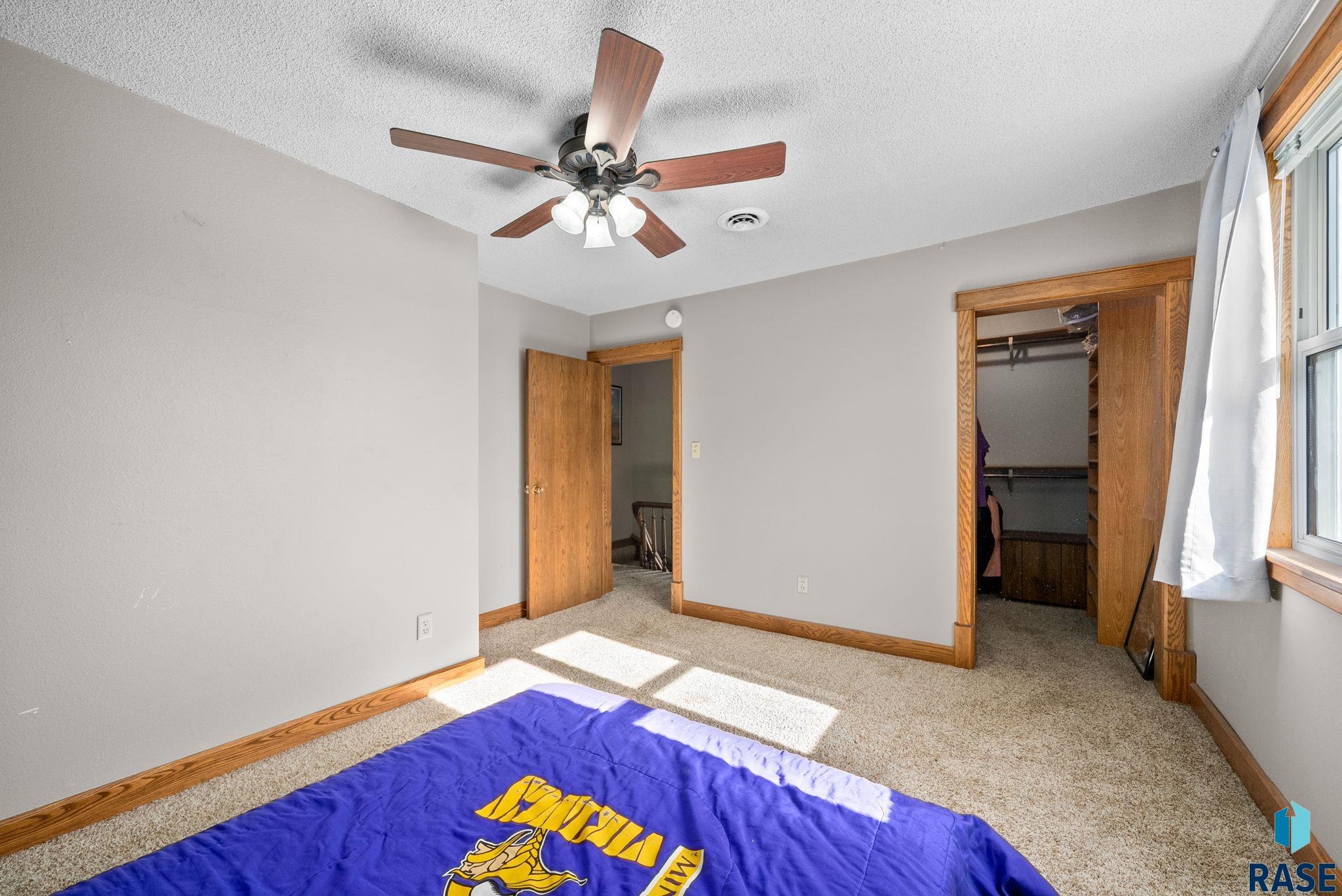 Single Family Residence in Luverne MN 1013 N Blue Mound Ave Avenue 27.jpg