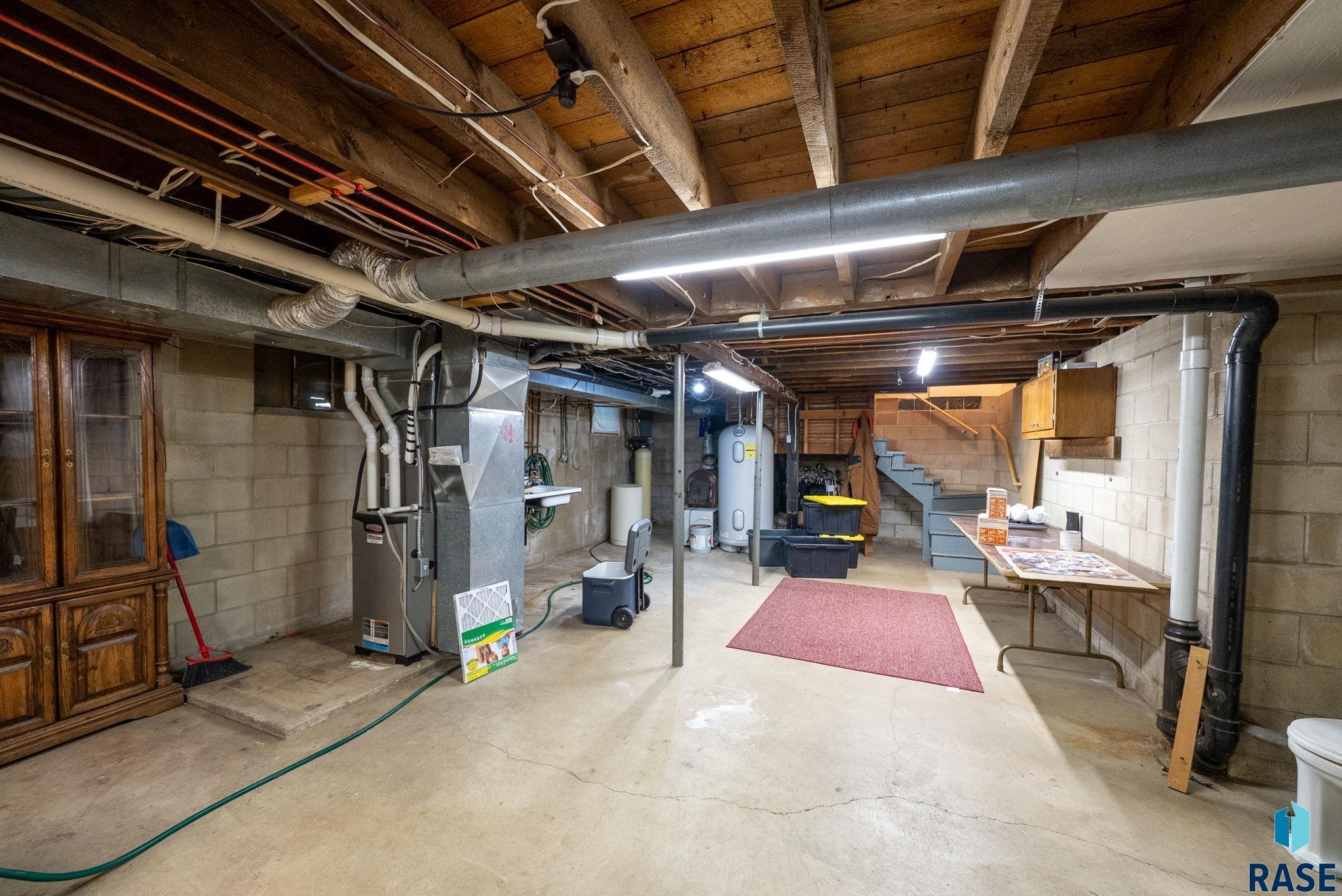 Single Family Residence in Luverne MN 1013 N Blue Mound Ave Avenue 36.jpg