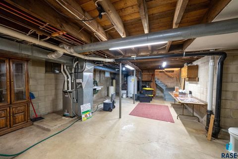 Single Family Residence in Luverne MN 1013 N Blue Mound Ave Avenue 36.jpg