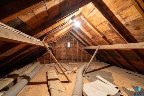 Single Family Residence in Luverne MN 1013 N Blue Mound Ave Avenue 32.jpg