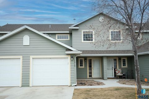 Condominium in Sioux Falls SD 1313 N Hazel Pl Place.jpg