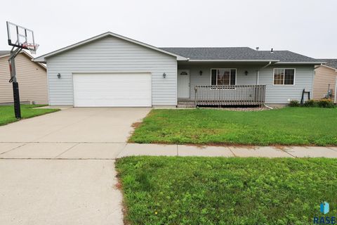 Single Family Residence in Baltic SD 503 David Ave Avenue.jpg