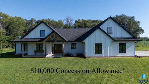 Single Family Residence in Beresford SD 46736 306th St Street.jpg