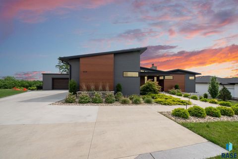 Single Family Residence in Sioux Falls SD 1608 S Scarlet Oak Pl Place.jpg