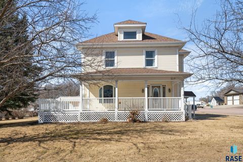 Single Family Residence in Alcester SD 110 SD Hwy Highway #11.jpg