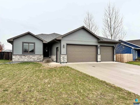 Single Family Residence in Harrisburg SD 504 Cedar Dr Drive.jpg