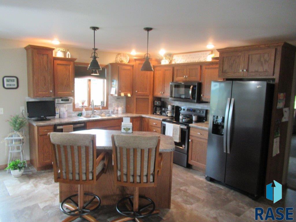 Single Family Residence in Edgerton MN 510 Hillcrest St Street 12.jpg