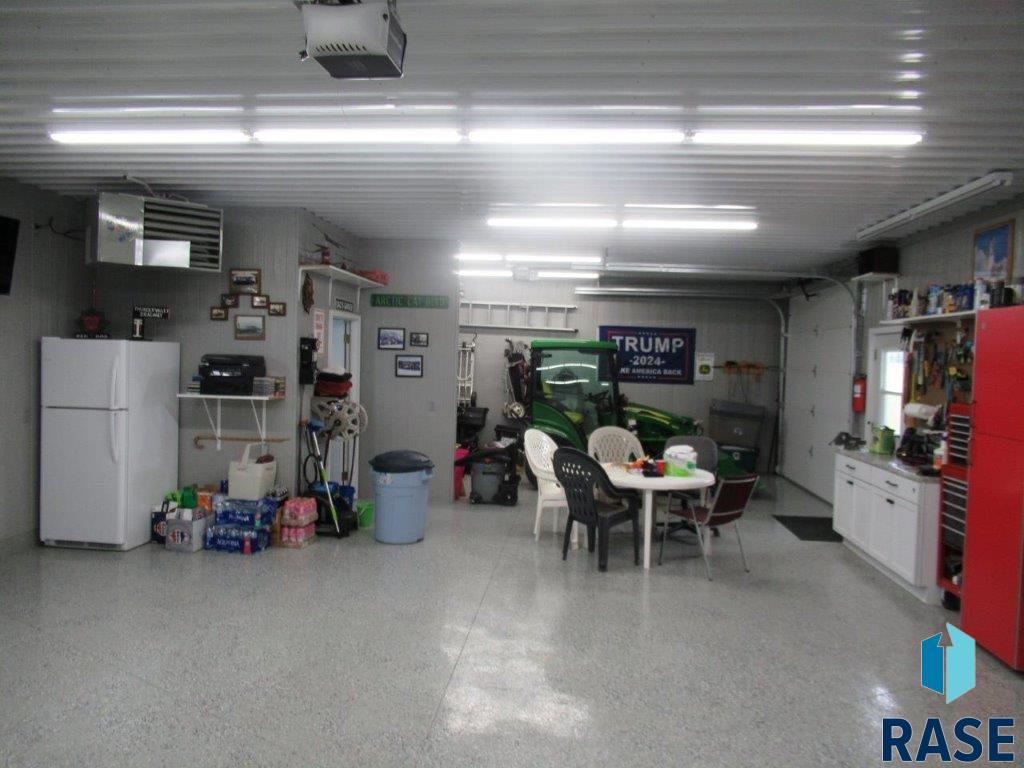 Single Family Residence in Edgerton MN 510 Hillcrest St Street 17.jpg