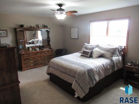 Single Family Residence in Edgerton MN 510 Hillcrest St Street 3.jpg