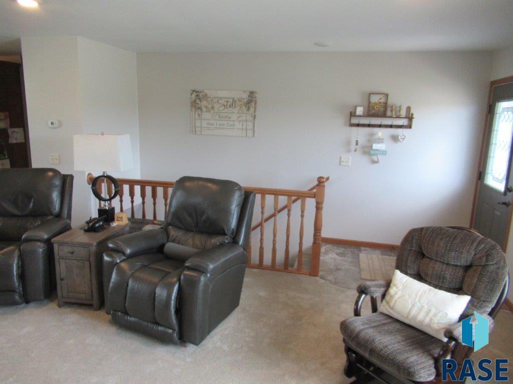 Single Family Residence in Edgerton MN 510 Hillcrest St Street 2.jpg