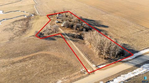 Single Family Residence in Kenneth MN 1850 181st St Street.jpg