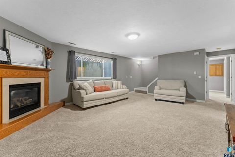 Single Family Residence in Sioux Falls SD 4601 S Key Ave Avenue 17.jpg