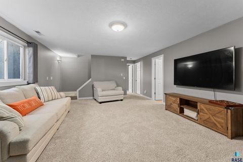 Single Family Residence in Sioux Falls SD 4601 S Key Ave Avenue 18.jpg