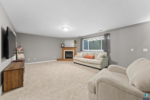 Single Family Residence in Sioux Falls SD 4601 S Key Ave Avenue 19.jpg