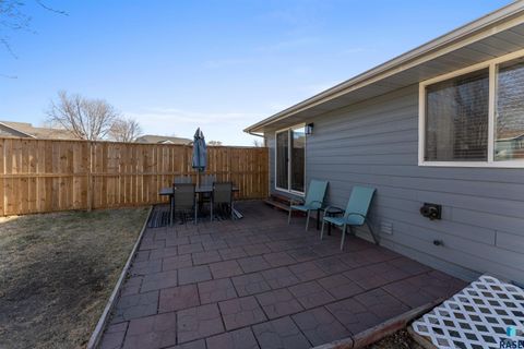Single Family Residence in Sioux Falls SD 4601 S Key Ave Avenue 24.jpg