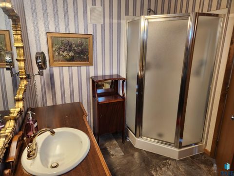 Single Family Residence in Edgerton MN 260 Park Ave Avenue 13.jpg