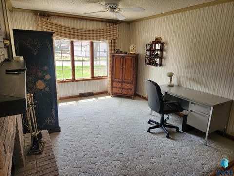 Single Family Residence in Edgerton MN 260 Park Ave Avenue 18.jpg