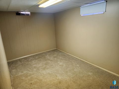 Single Family Residence in Edgerton MN 260 Park Ave Avenue 21.jpg