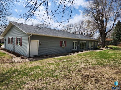 Single Family Residence in Edgerton MN 260 Park Ave Avenue 29.jpg