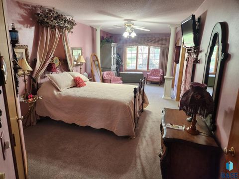 Single Family Residence in Edgerton MN 260 Park Ave Avenue 15.jpg