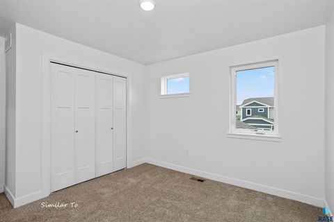 Condominium in Sioux Falls SD 1271 N Marion Rd Road #2 10.jpg