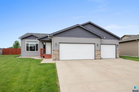 Single Family Residence in Sioux Falls SD 4309 W Pennsylvania Cir Circle.jpg