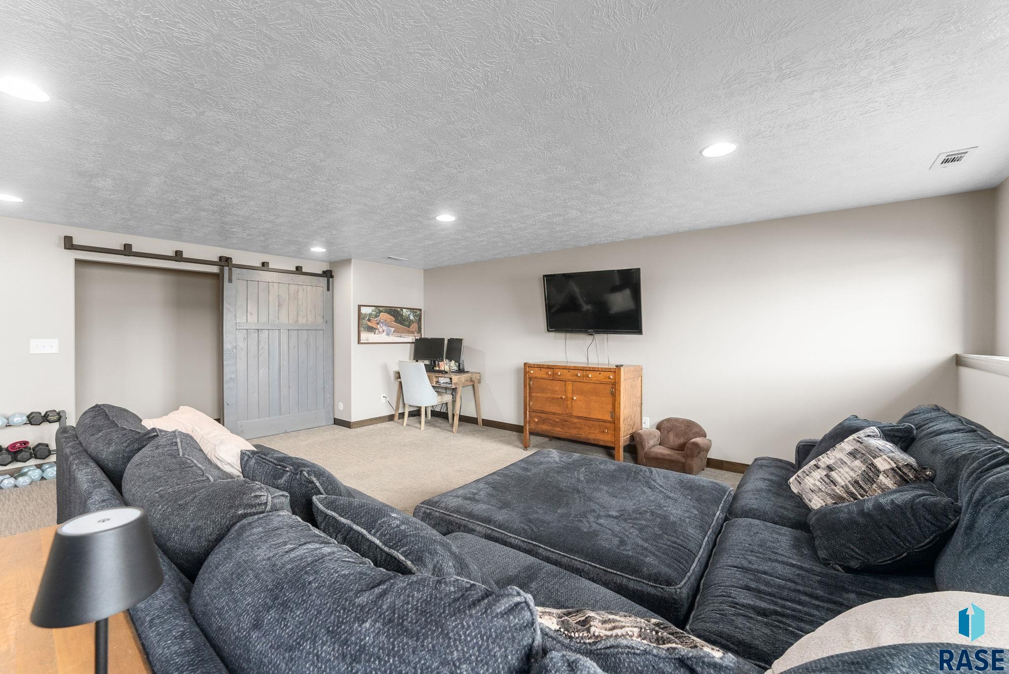 Single Family Residence in Sioux Falls SD 5320 S Solono Ave Avenue 20.jpg