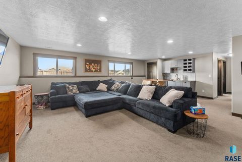 Single Family Residence in Sioux Falls SD 5320 S Solono Ave Avenue 17.jpg