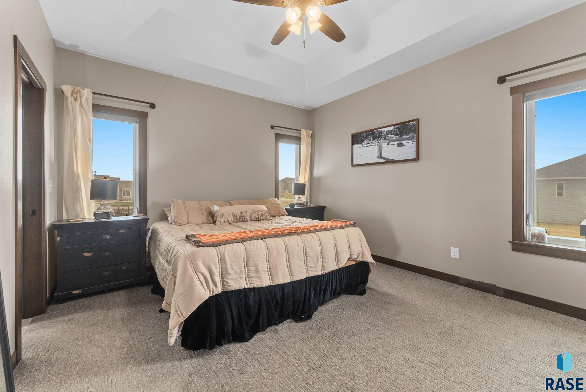 Single Family Residence in Sioux Falls SD 5320 S Solono Ave Avenue 5.jpg