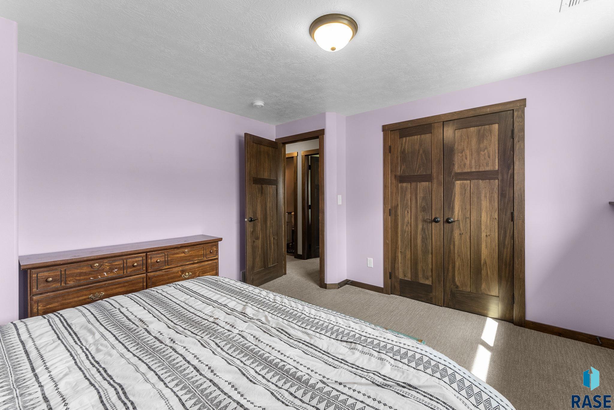 Single Family Residence in Sioux Falls SD 5320 S Solono Ave Avenue 14.jpg