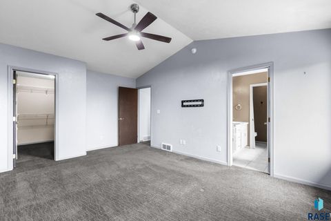 Single Family Residence in Sioux Falls SD 6304 S Audie Dr Drive 22.jpg