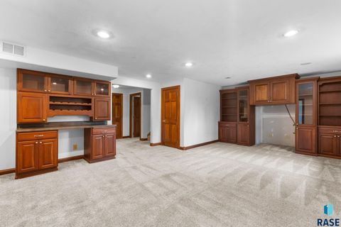 Single Family Residence in Sioux Falls SD 6304 S Audie Dr Drive 24.jpg
