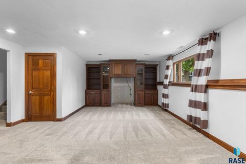 Single Family Residence in Sioux Falls SD 6304 S Audie Dr Drive 26.jpg
