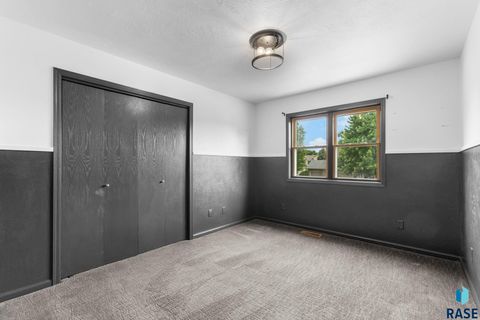 Single Family Residence in Sioux Falls SD 6304 S Audie Dr Drive 19.jpg