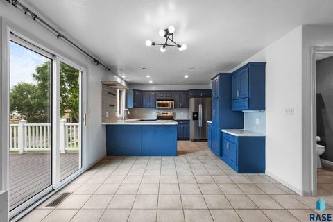 Single Family Residence in Sioux Falls SD 6304 S Audie Dr Drive 15.jpg