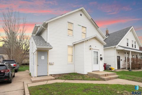 Duplex in Sioux Falls SD 116 N Van Eps Ave Avenue.jpg