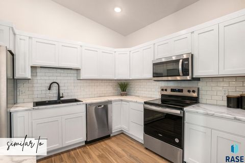 Townhouse in Sioux Falls SD 2507 E Cama Pl Place 11.jpg
