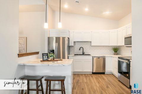 Townhouse in Sioux Falls SD 2507 E Cama Pl Place 12.jpg