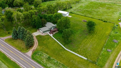 Single Family Residence in Valley Springs SD 26481 487th Ave Avenue.jpg