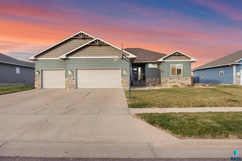 Single Family Residence in Sioux Falls SD 7808 W Noah Cir Circle.jpg
