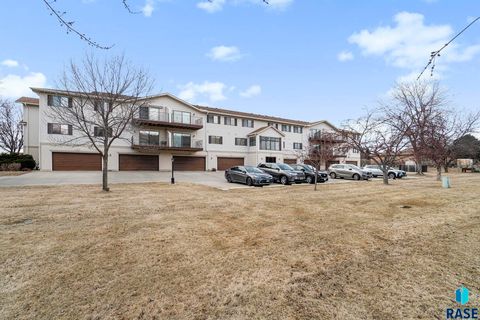 Condominium in Sioux Falls SD 3700 E Peony Pl Place #206.jpg