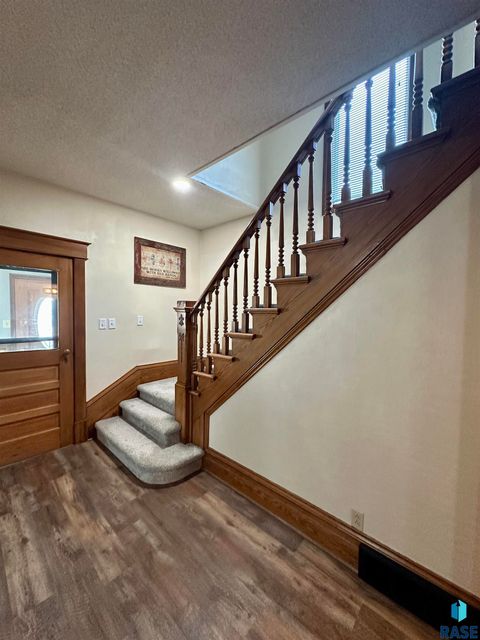 Single Family Residence in Luverne MN 121 S East Park St Street 25.jpg