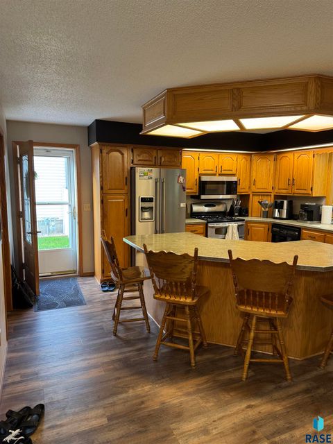 Single Family Residence in Luverne MN 121 S East Park St Street 14.jpg