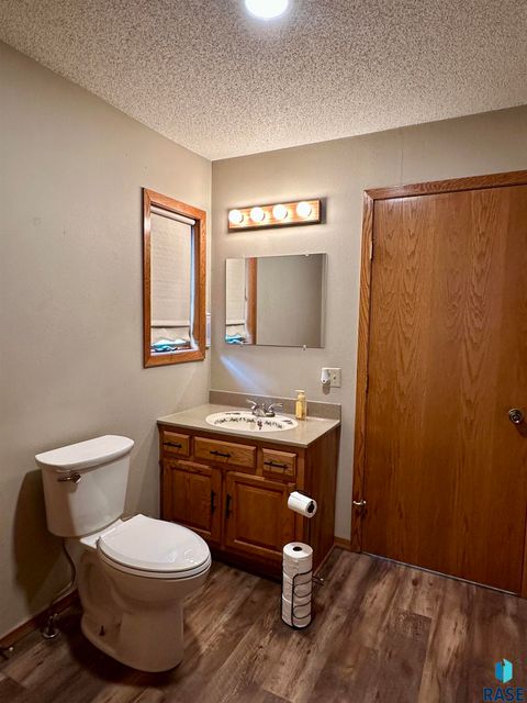 Single Family Residence in Luverne MN 121 S East Park St Street 23.jpg