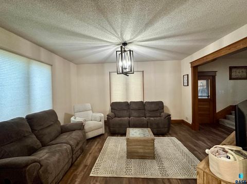 Single Family Residence in Luverne MN 121 S East Park St Street 18.jpg